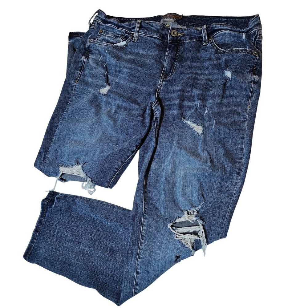 Torrid Boyfriend Straight Distressed‎ Jeans 18R Vintage Stretch Blue Denim